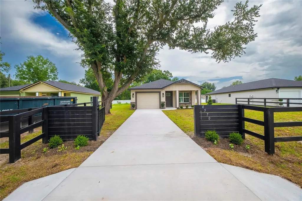 4570 Windee Avenue Lakeland FL 33811