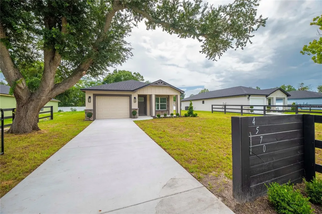 4570 Windee Avenue Lakeland FL 33811