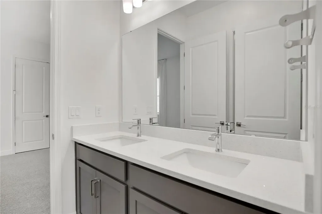 13589 Mcmillan Drive Orlando FL 32827