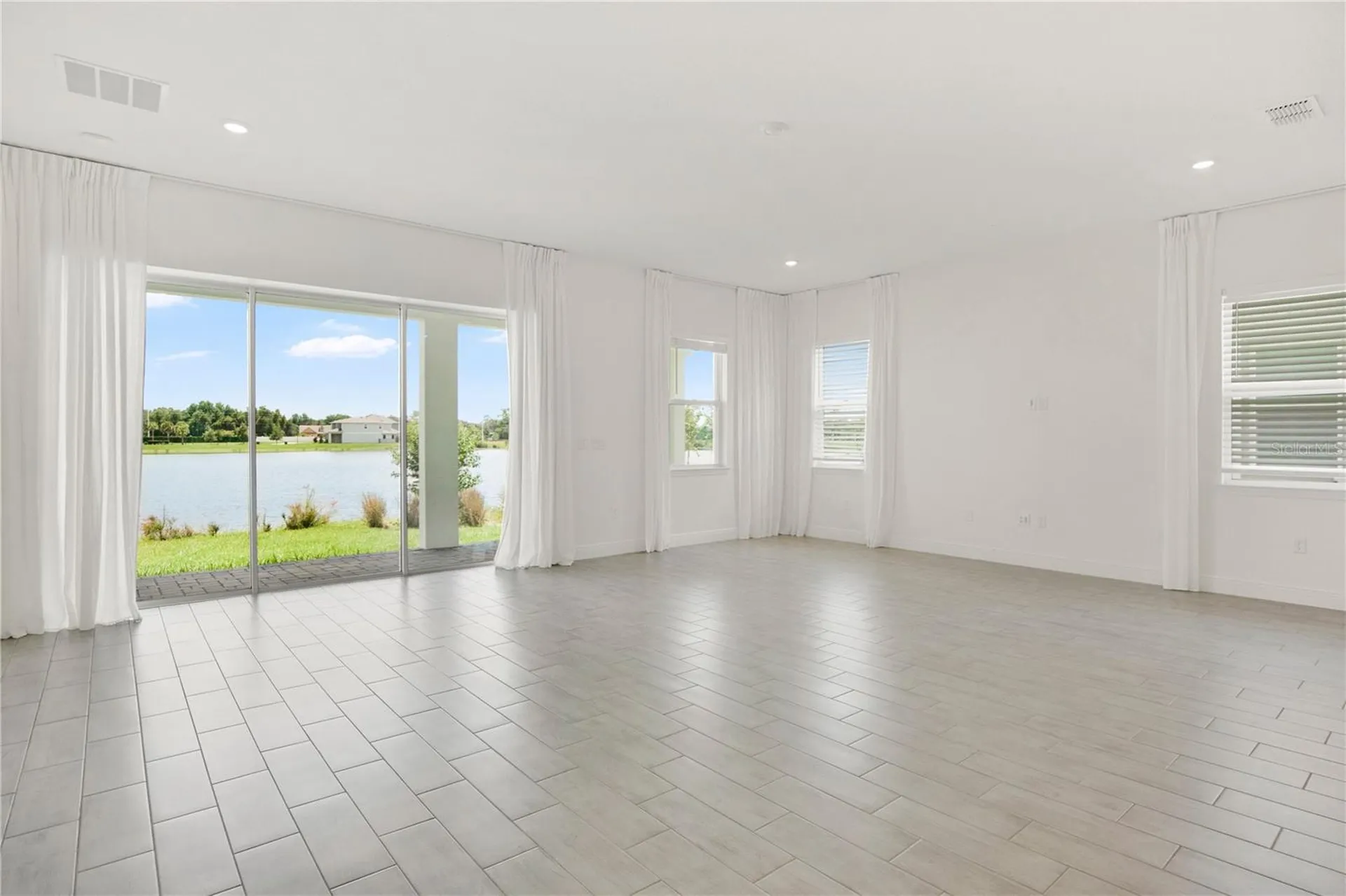 13589 Mcmillan Drive Orlando FL 32827