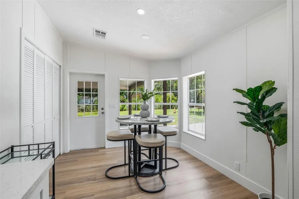 5005 Sugar Oak Lane Dover FL 33527