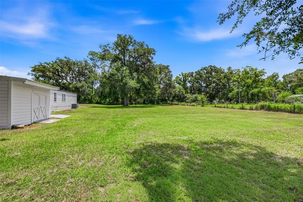 5005 Sugar Oak Lane Dover FL 33527