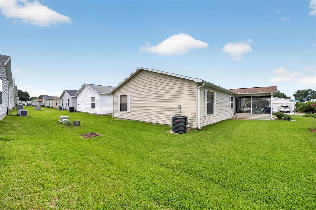 8242 SE 169th Palownia Loop The Villages FL 32162