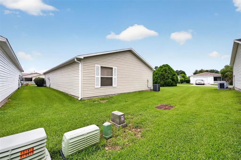 8242 SE 169th Palownia Loop The Villages FL 32162