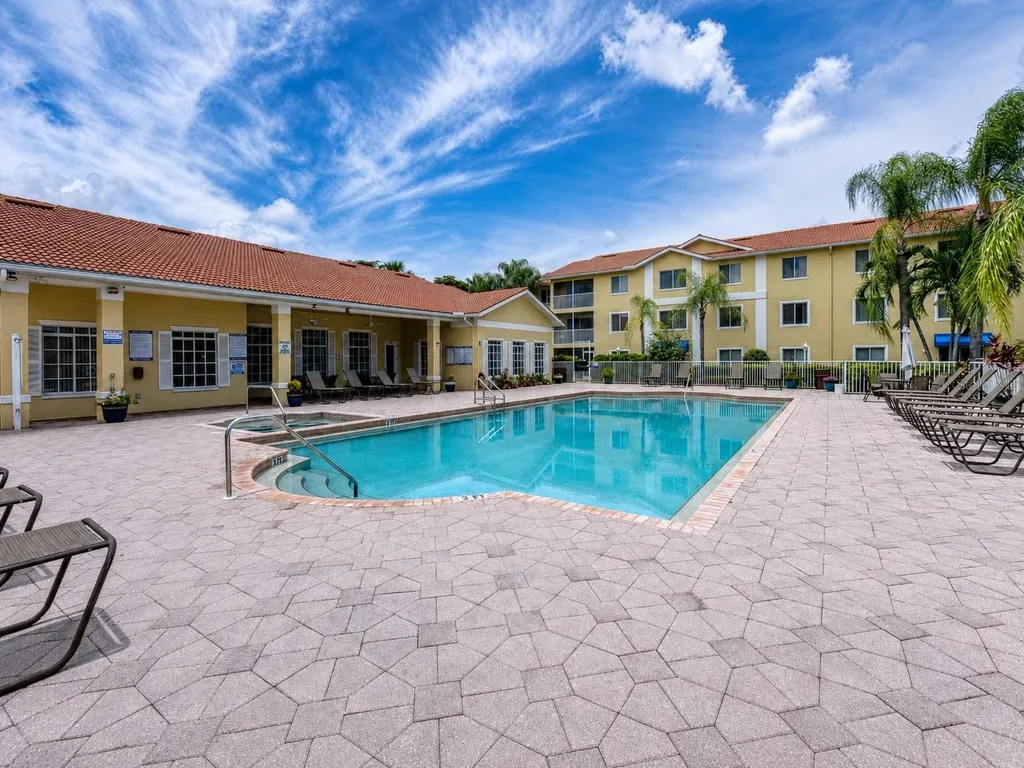 8294 Key Royal Circle Naples FL 34119