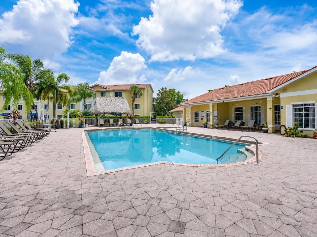 8294 Key Royal Circle Naples FL 34119