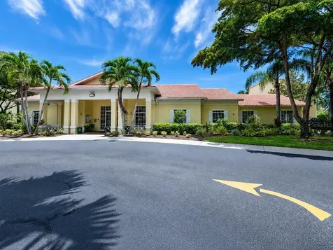8294 Key Royal Circle Naples FL 34119