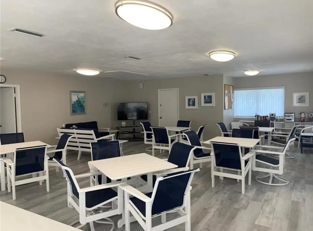 3009 N Halifax Avenue Daytona Beach FL 32118