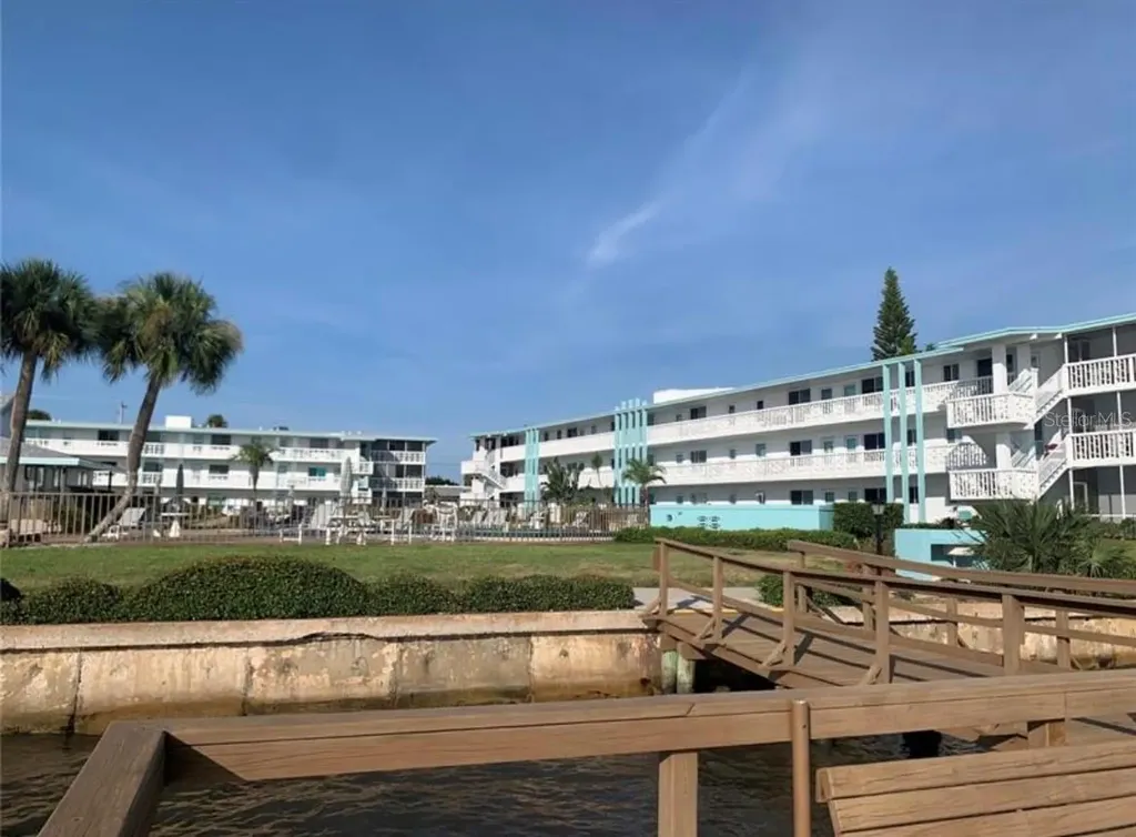 3009 N Halifax Avenue Daytona Beach FL 32118