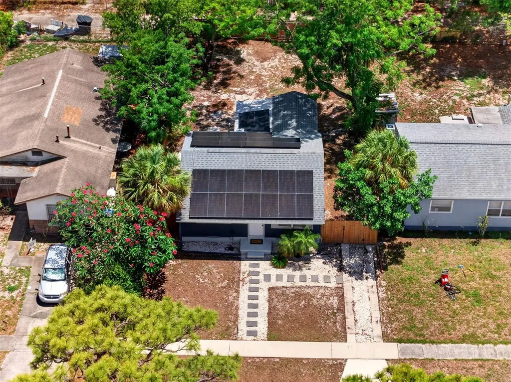 4616 9th Avenue S St Petersburg FL 33711