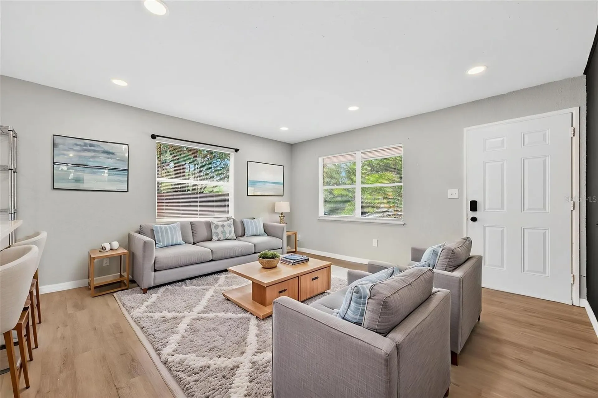 4616 9th Avenue S St Petersburg FL 33711