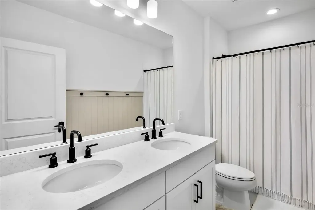 10113 Canaveral Circle Sarasota FL 34241
