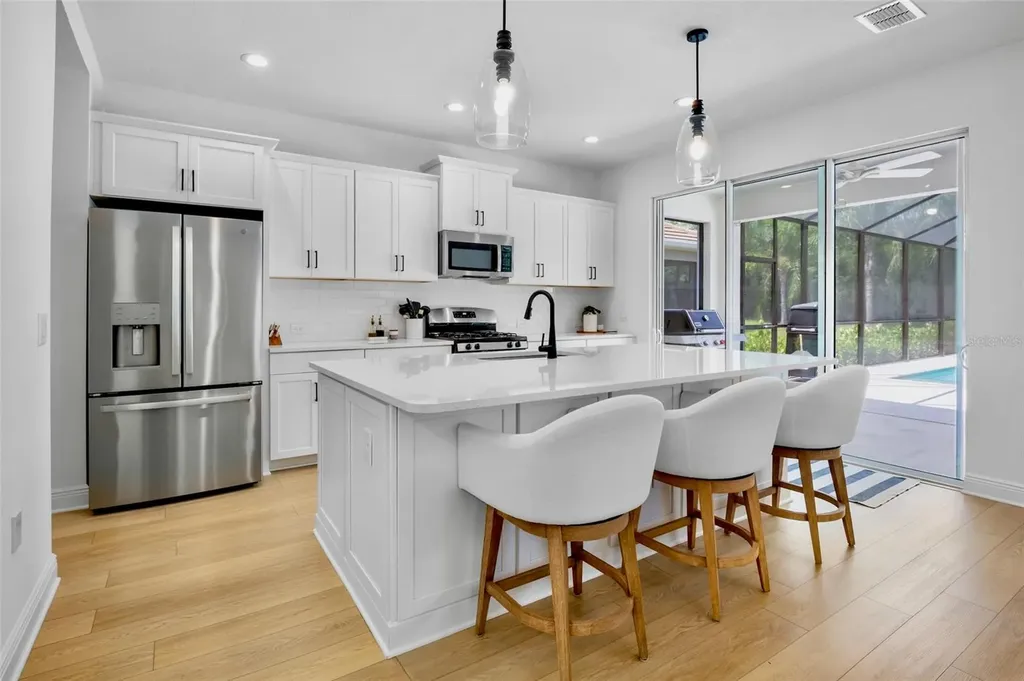 10113 Canaveral Circle Sarasota FL 34241