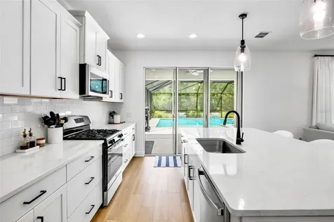 10113 Canaveral Circle Sarasota FL 34241