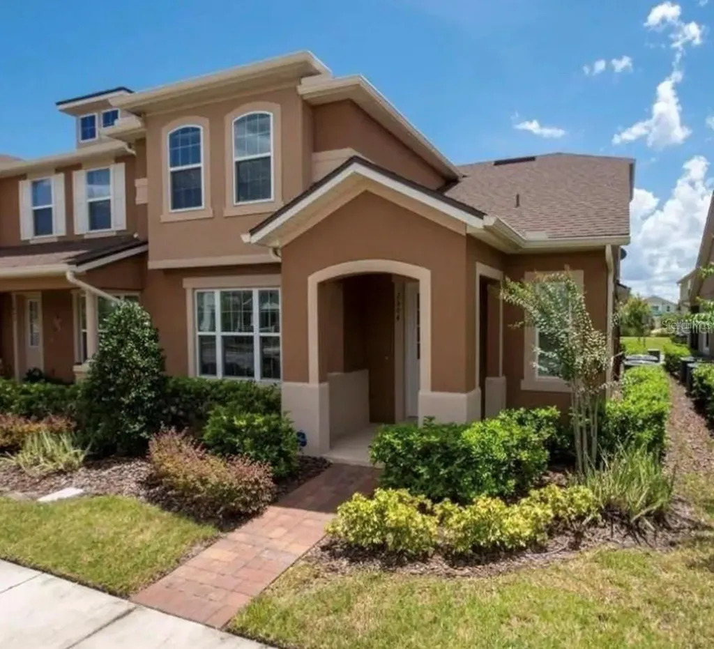 2504 Fassona Drive Kissimmee FL 34741