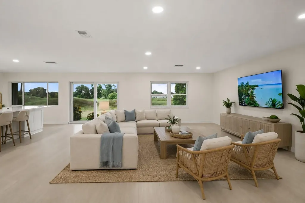 2703 Lancaster Drive Sun City Center FL 33573