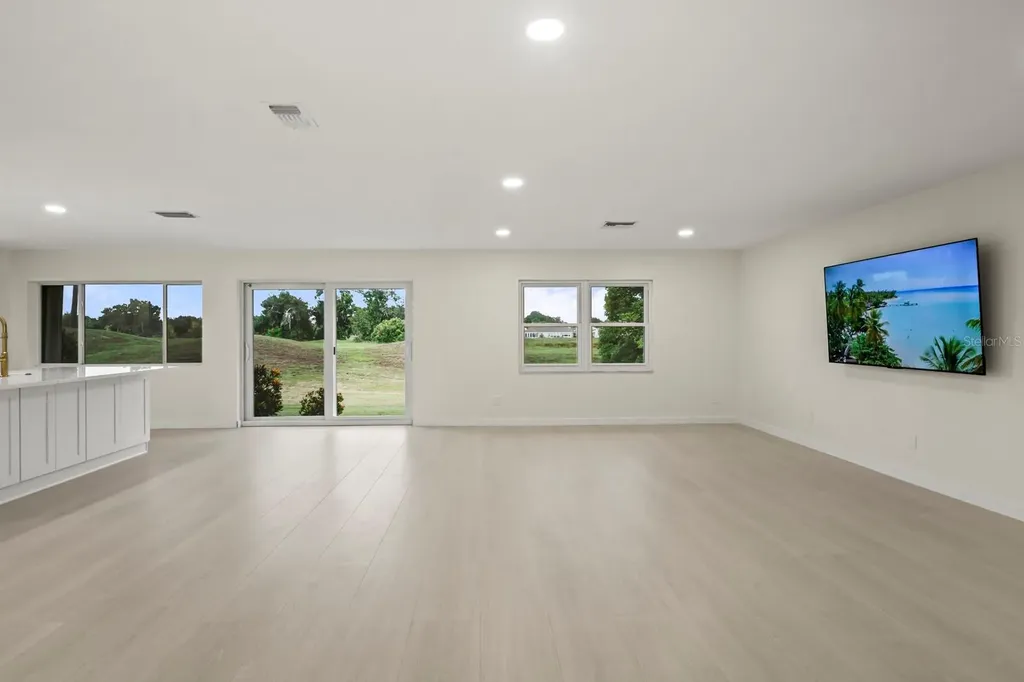 2703 Lancaster Drive Sun City Center FL 33573