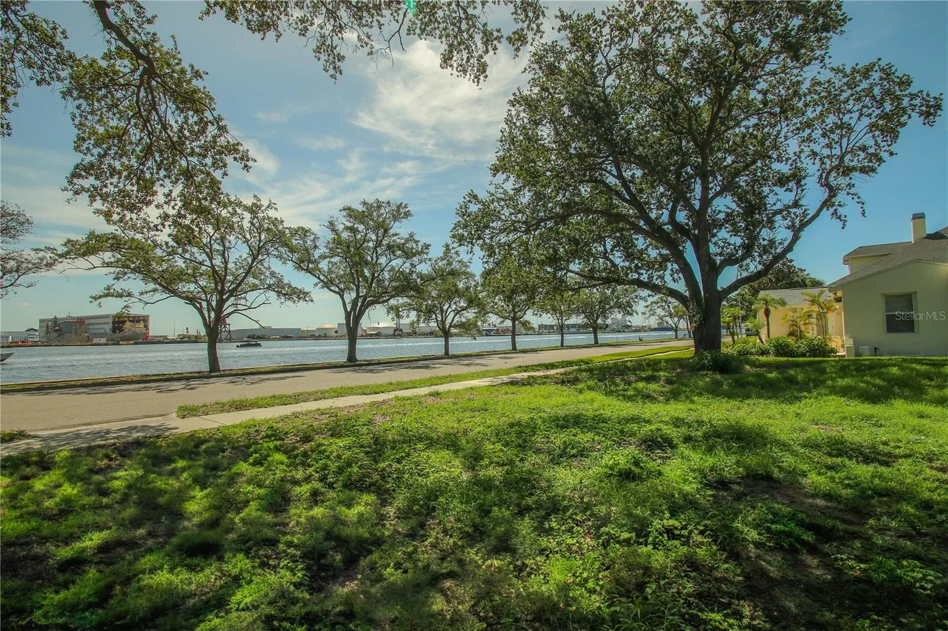 424 Channel Drive Tampa FL 33606