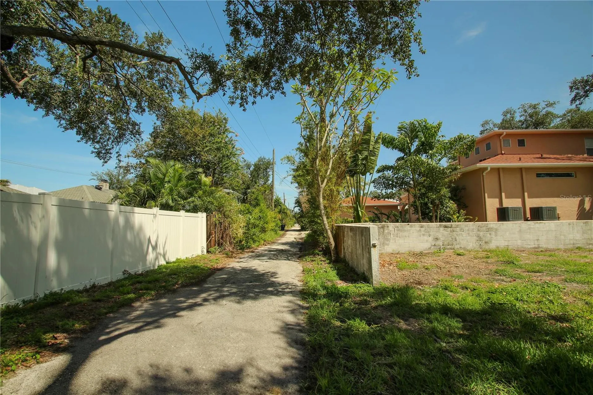 424 Channel Drive Tampa FL 33606