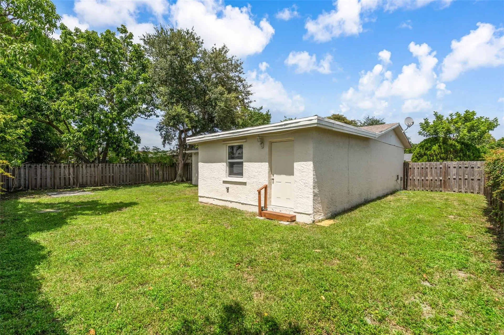 405 SW 77th Avenue North Lauderdale FL 33068