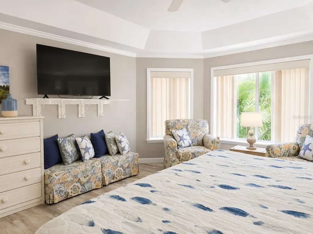 140 50th Street Holmes Beach FL 34217