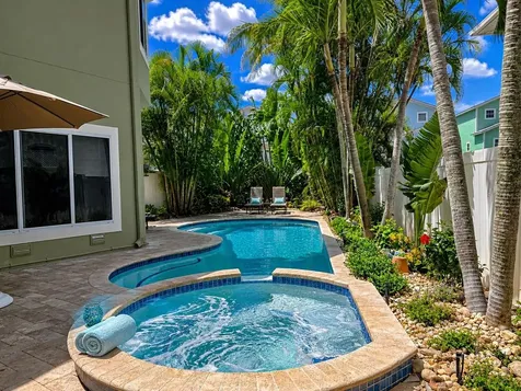 140 50th Street Holmes Beach FL 34217