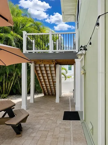 140 50th Street Holmes Beach FL 34217