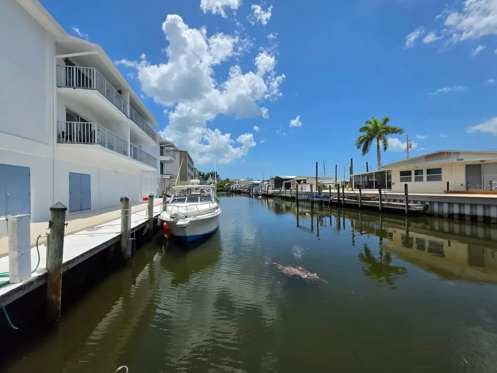 1714 69th Avenue W Bradenton FL 34207