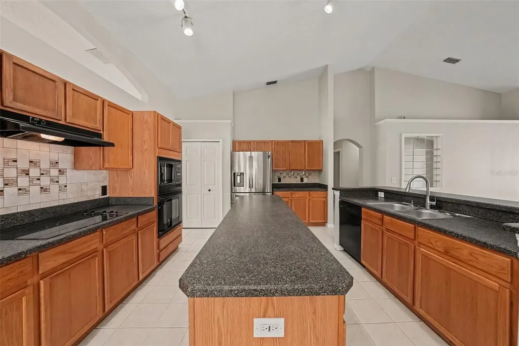5146 New Savannah Circle Wesley Chapel FL 33545