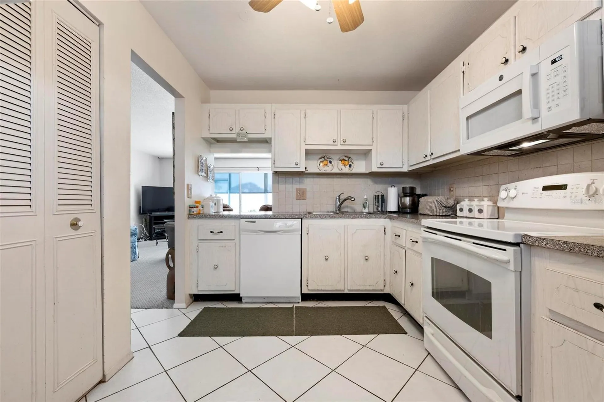 4040 Ironwood Circle Bradenton FL 34209