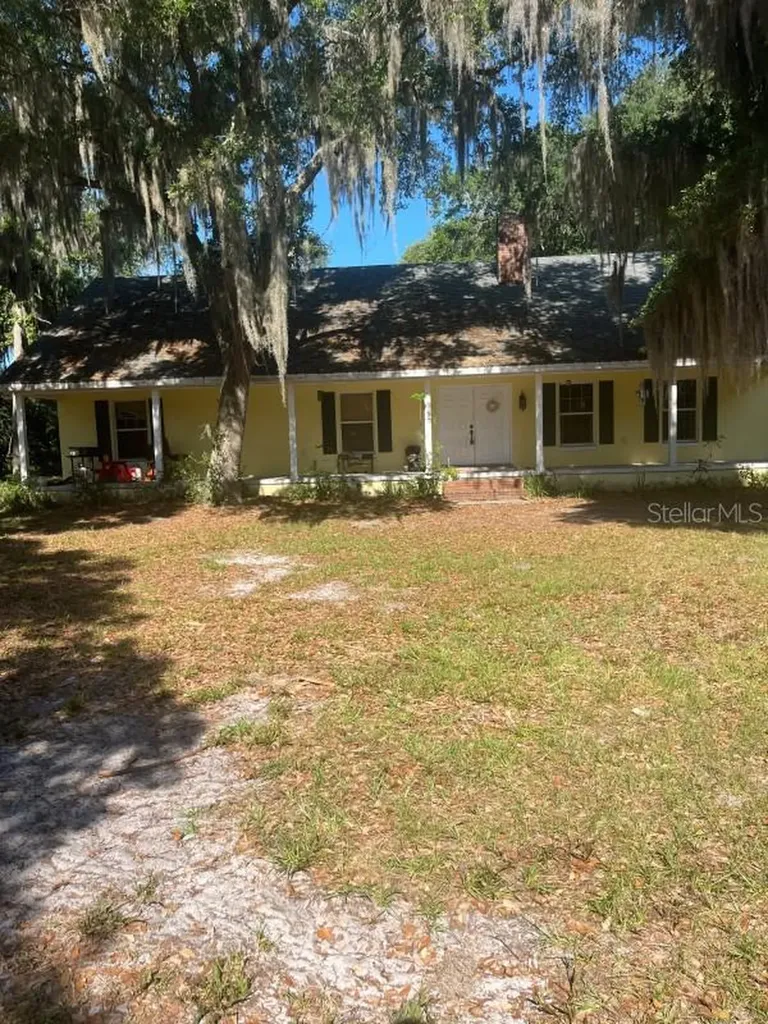 310 Clayton Road Auburndale FL 33823