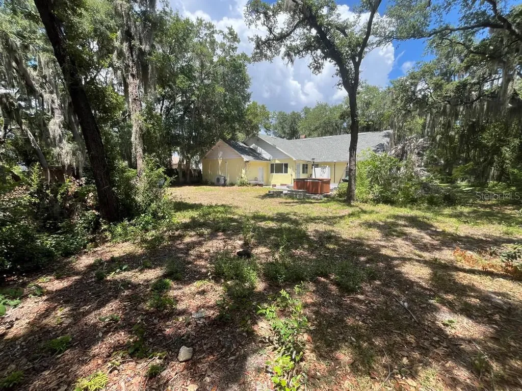 310 Clayton Road Auburndale FL 33823