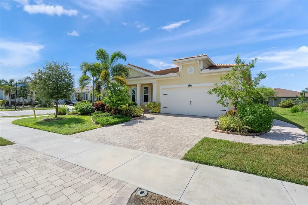5690 Long Shore Loop Sarasota FL 34238
