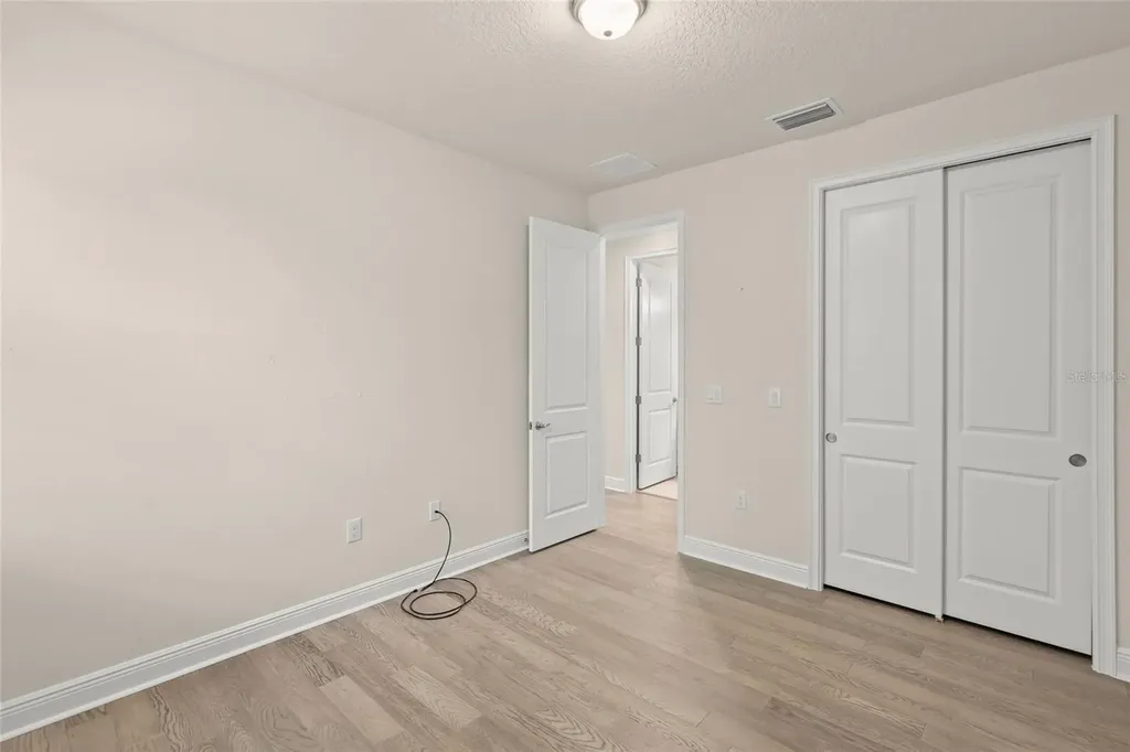 5690 Long Shore Loop Sarasota FL 34238