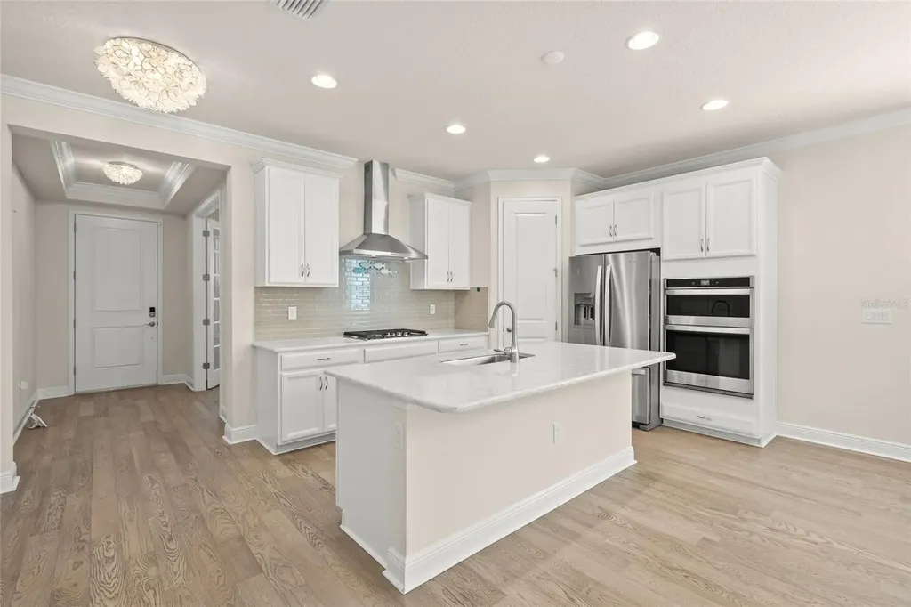 5690 Long Shore Loop Sarasota FL 34238