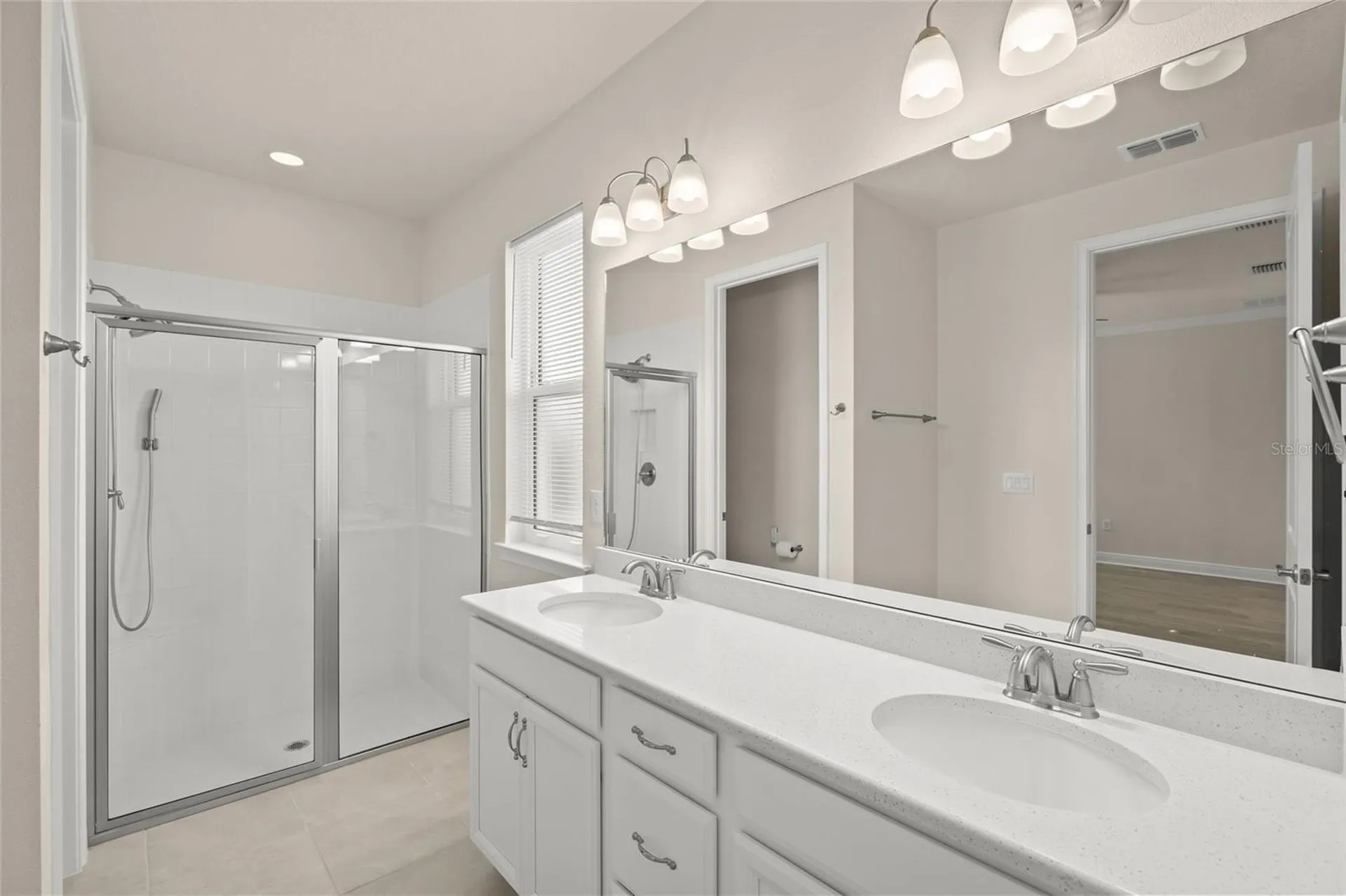 5690 Long Shore Loop Sarasota FL 34238