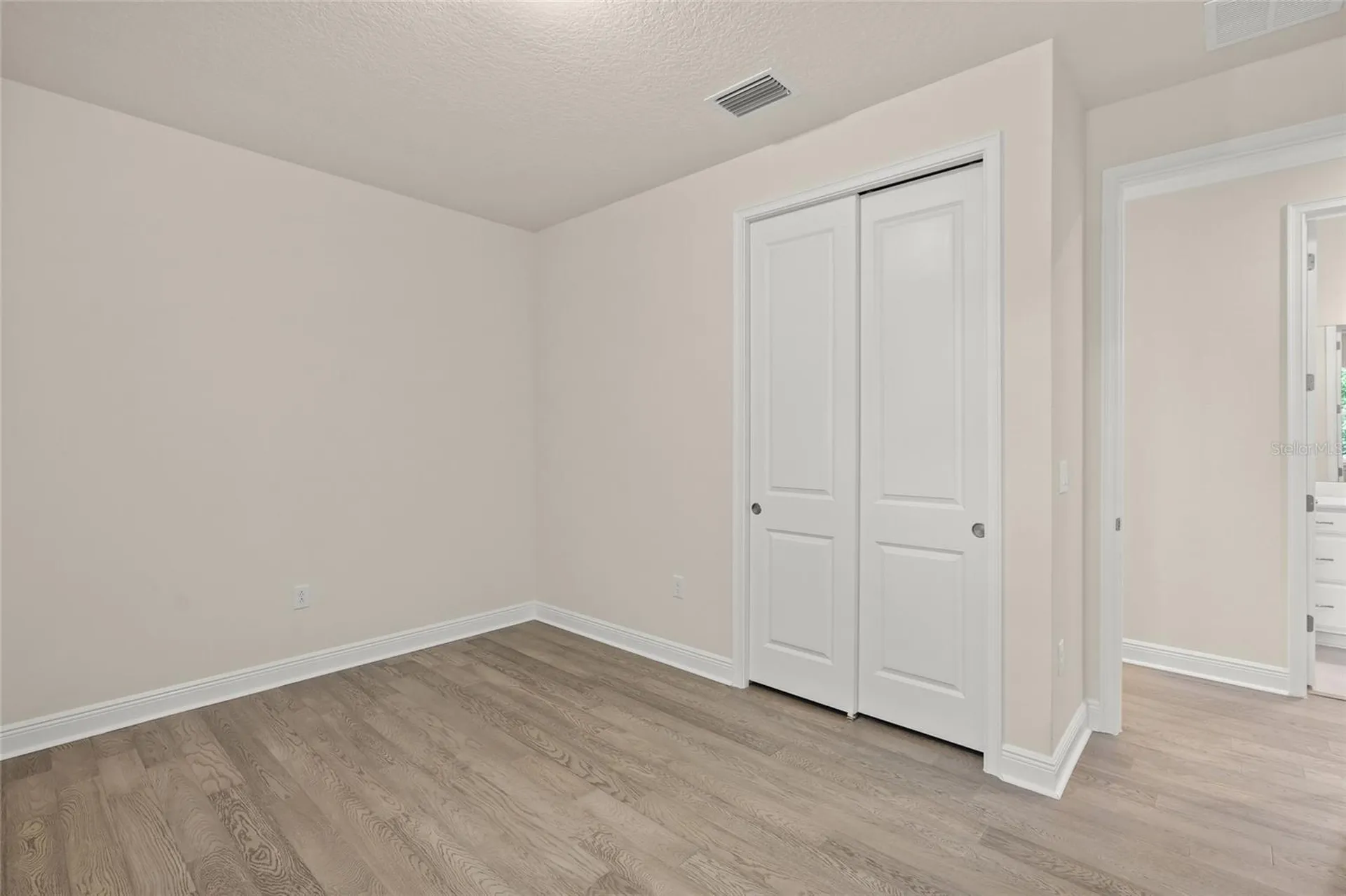 5690 Long Shore Loop Sarasota FL 34238