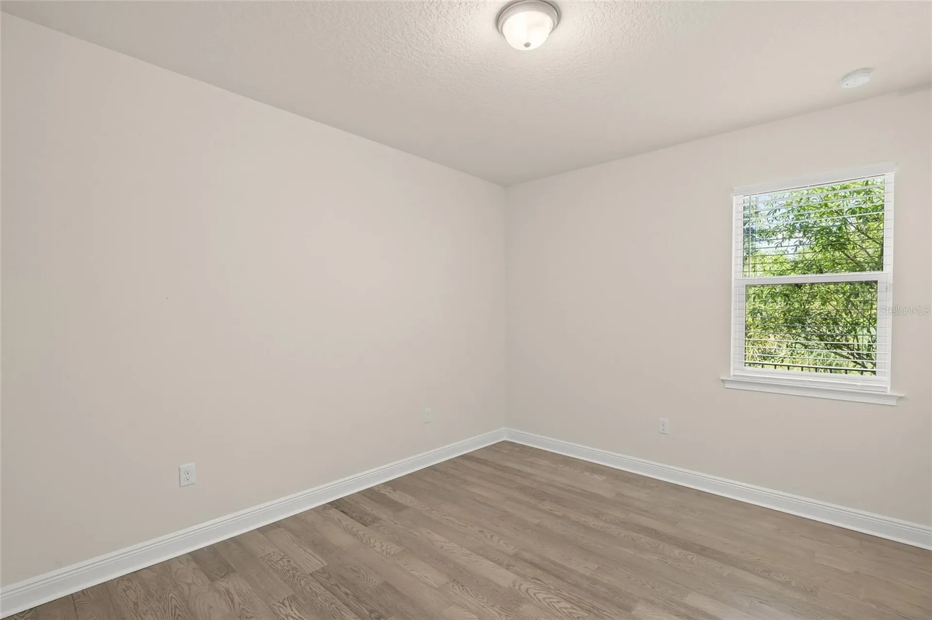 5690 Long Shore Loop Sarasota FL 34238