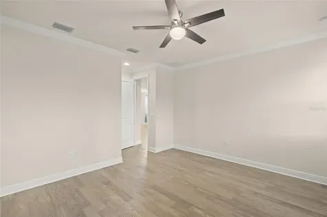 5690 Long Shore Loop Sarasota FL 34238