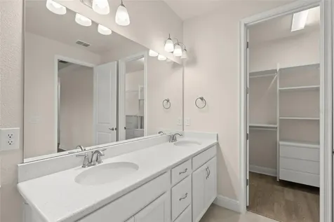 5690 Long Shore Loop Sarasota FL 34238