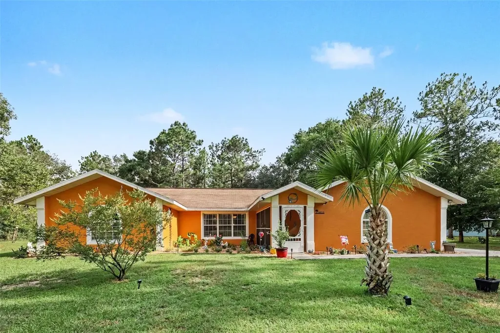 18018 SW 68th Loop Dunnellon FL 34432