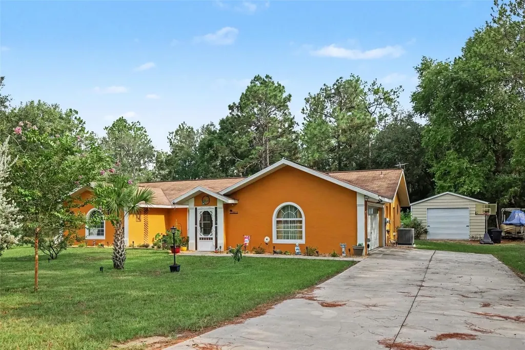 18018 SW 68th Loop Dunnellon FL 34432