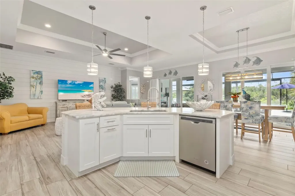 5418 56th Court E Bradenton FL 34203