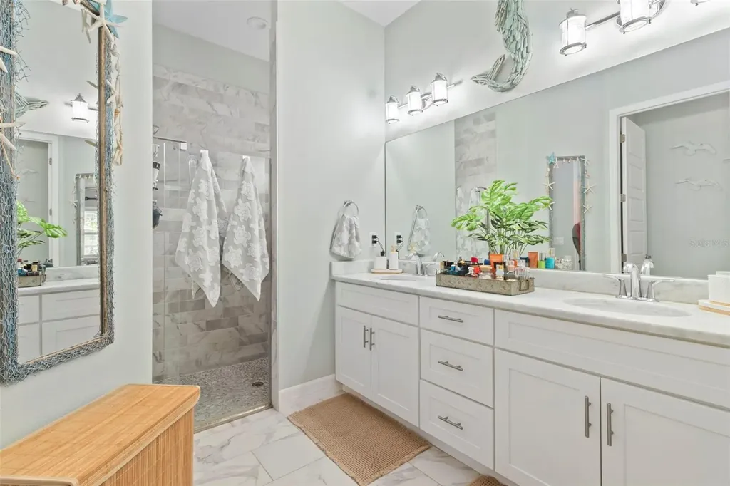 5418 56th Court E Bradenton FL 34203