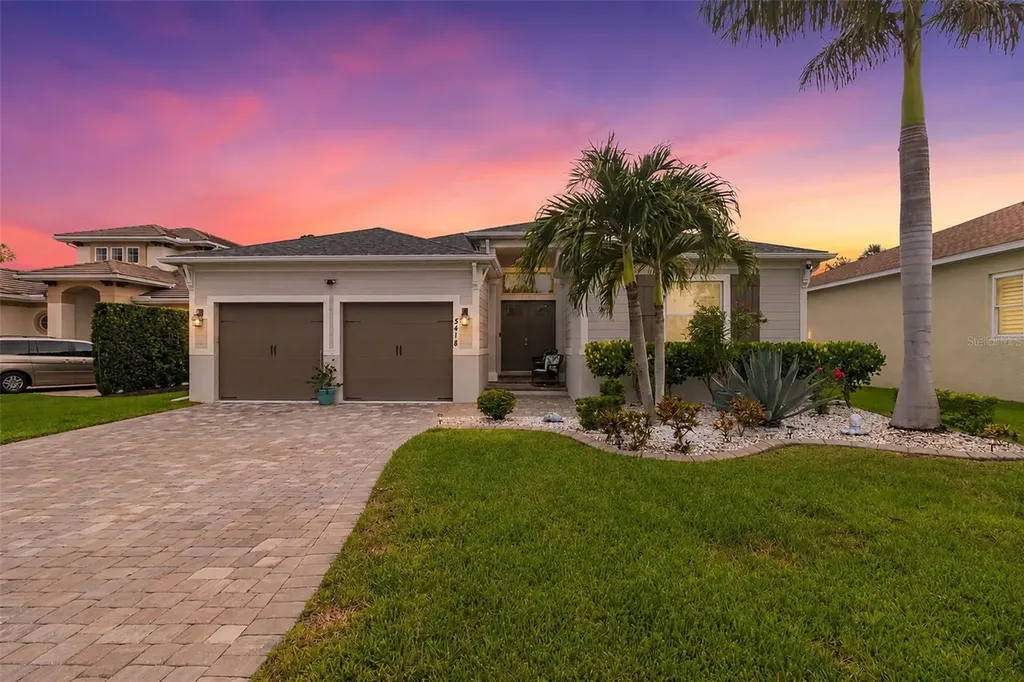 5418 56th Court E Bradenton FL 34203