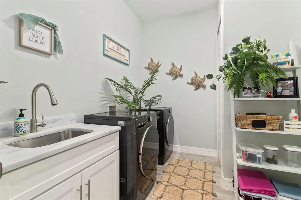 5418 56th Court E Bradenton FL 34203