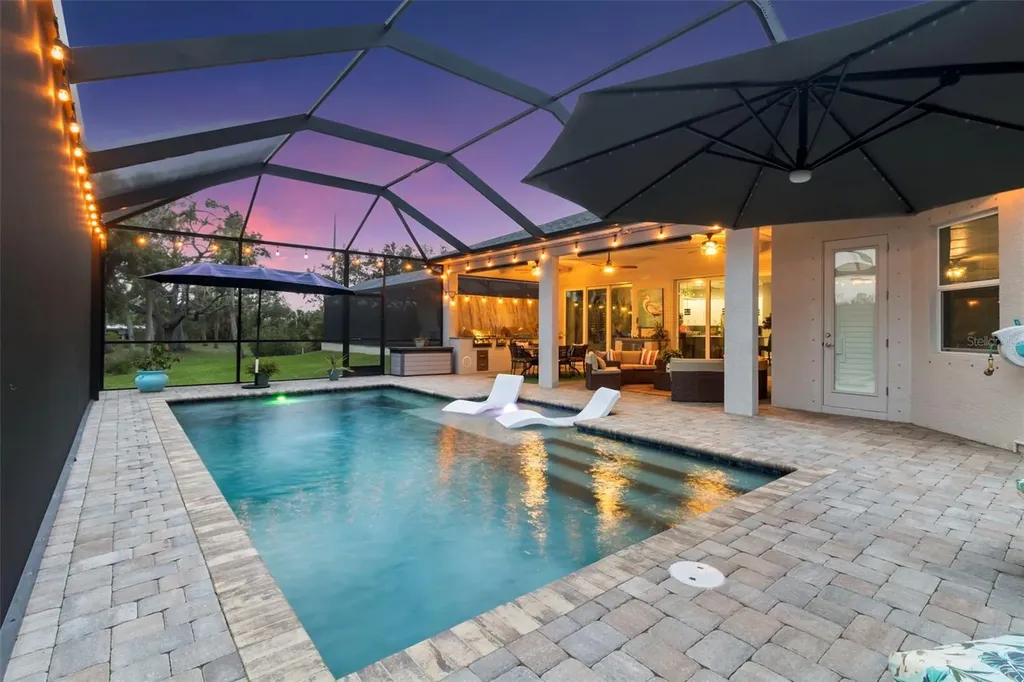 5418 56th Court E Bradenton FL 34203