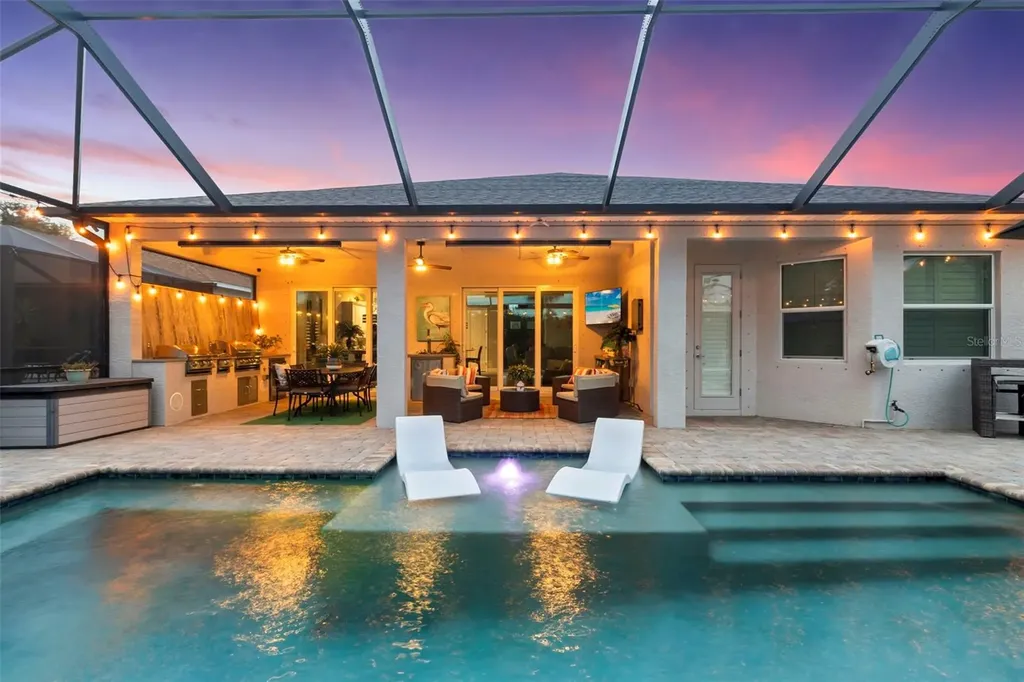 5418 56th Court E Bradenton FL 34203