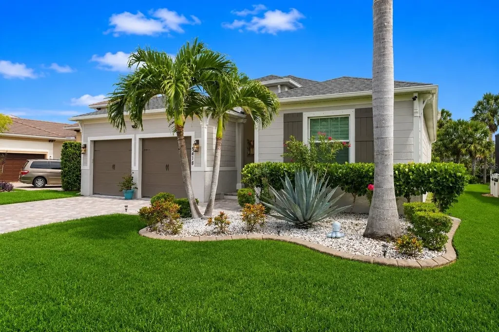 5418 56th Court E Bradenton FL 34203