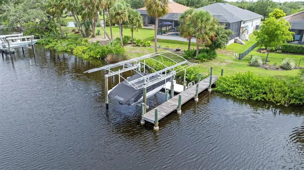5418 56th Court E Bradenton FL 34203